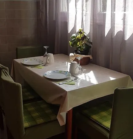 Guest Accomodation Zura Skradin Exterior photo