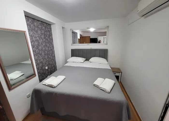 Guest Accomodation Zura