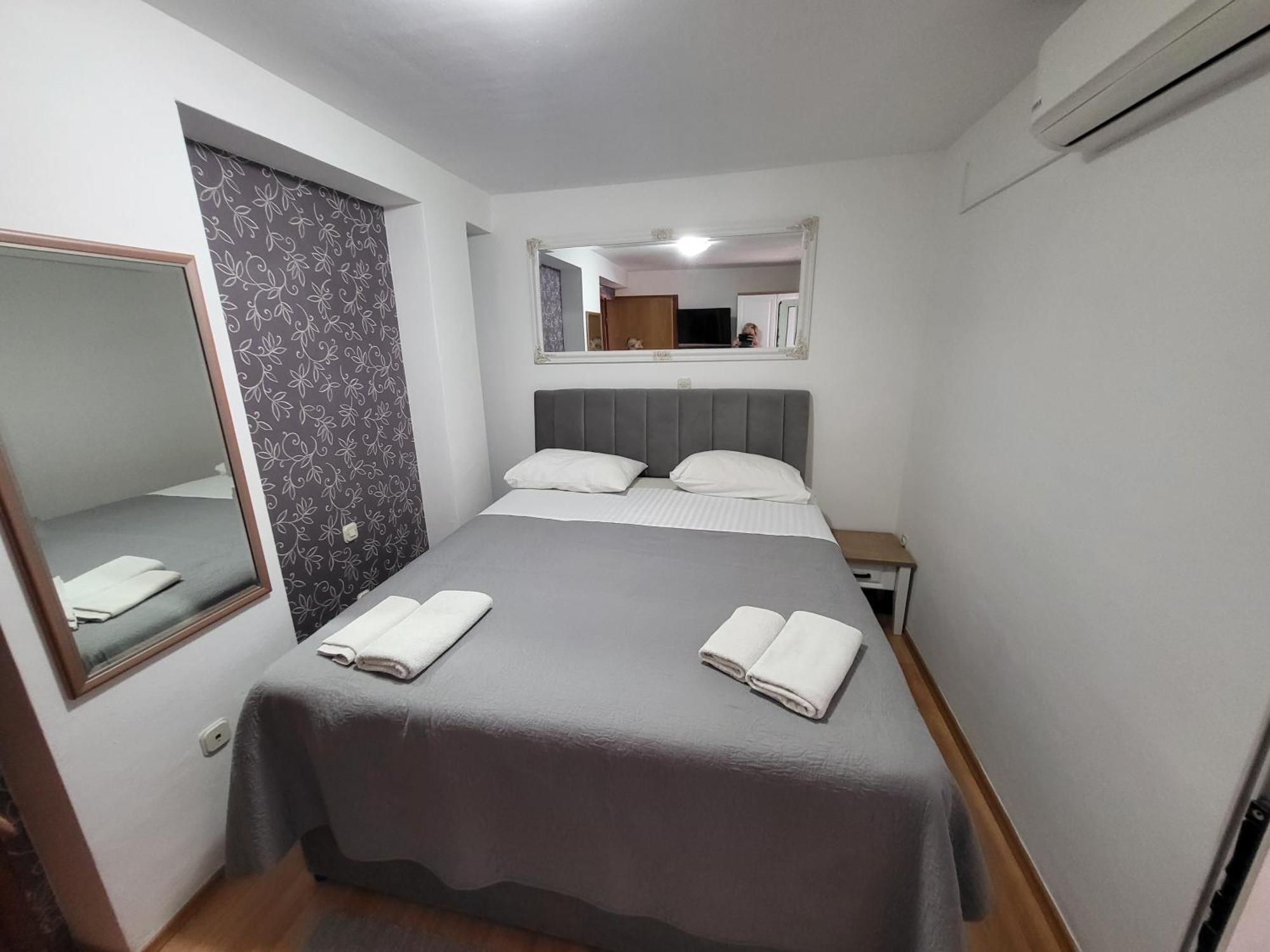 Guest Accomodation Zura Apartment Skradin