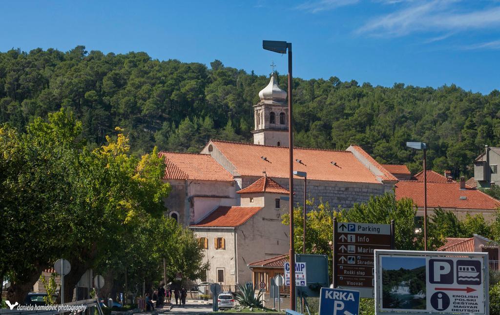 Guest Accomodation Zura Apartment Skradin
