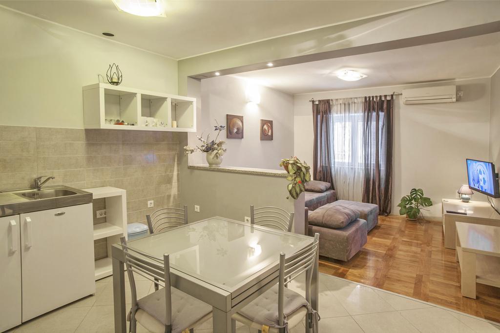 Apartament Guest Zura