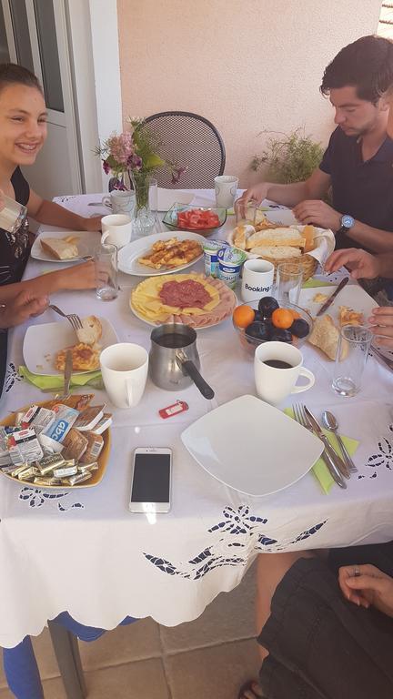 Guest Zura Apartament Skradin